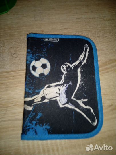 Пенал школьный