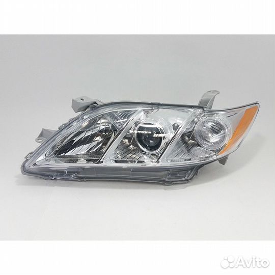 Фары на toyota camry 40