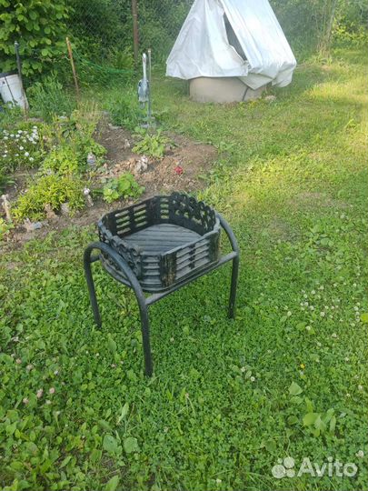 Мангал чугунный