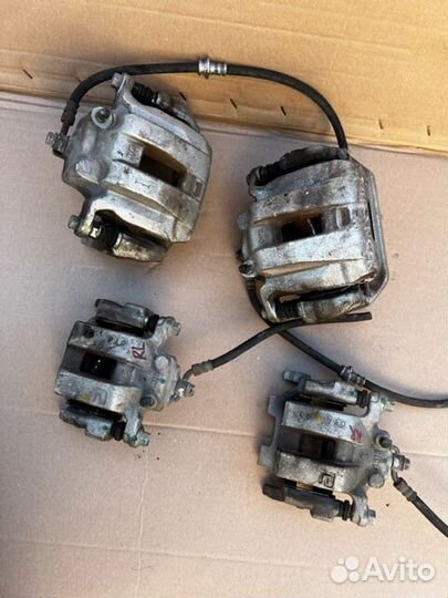 Комплект суппортов Nissan Murano Z51