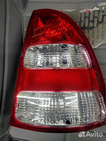 Задний фонарь fielder