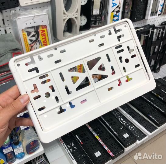 Квадратная рамка гос. номера с защелками