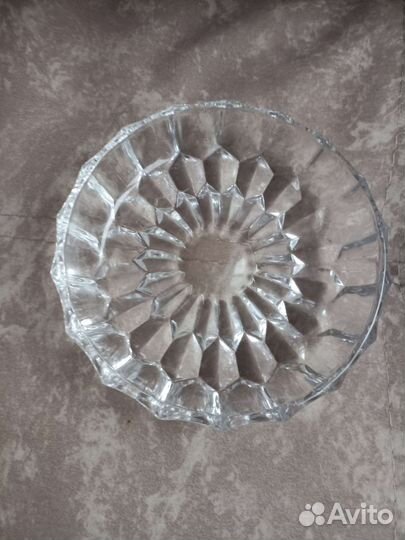 Хрусталь салатницы и пепельницы