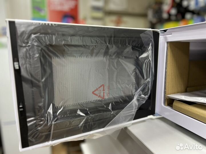 Микроволновая печь BBK 20mws-710m/w