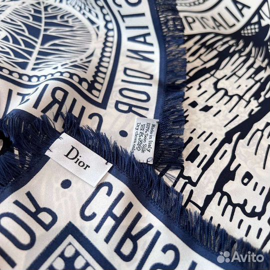 Шелковый платок Christian Dior 90