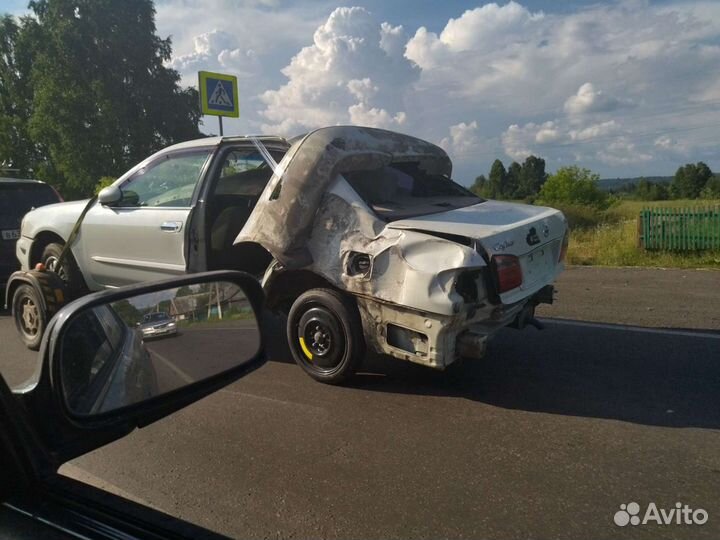 Nissan cefiro а33 продается по запчастям