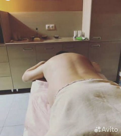 Массаж спины, рук и шеи