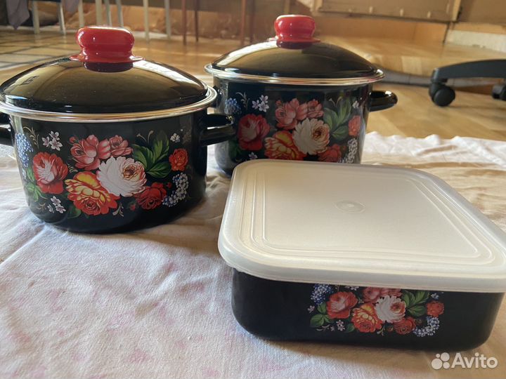 Кастрюля эмалированная