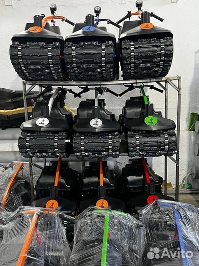 Мотосноуборд по снегу