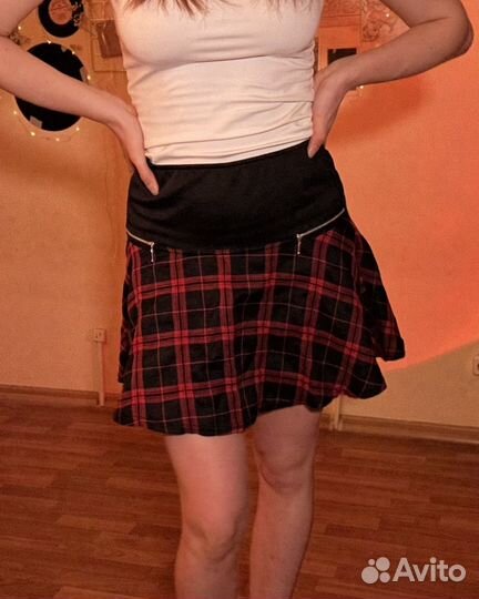 Юбка короткая черная в клетку