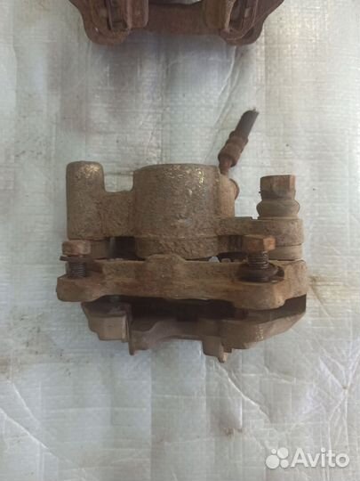 Супорт тормозной задний Byd f3