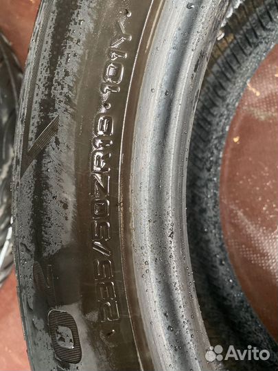 Hankook Ventus V12 Evo K110 235/50 R18