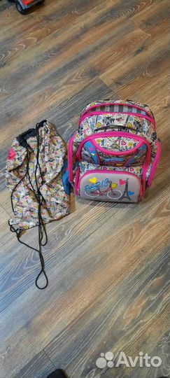 Школьный рюкзак