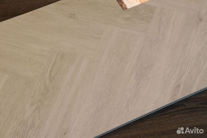 Кварцвиниловая плитка елка