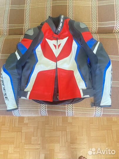 Мотокуртка dainese avro 4 leather jacket