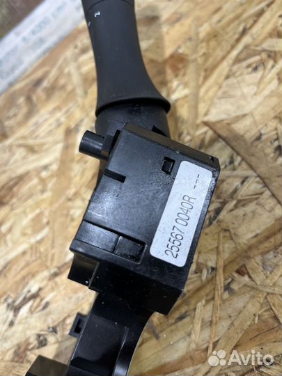 Переключатель подрулевой Рено Флюенс