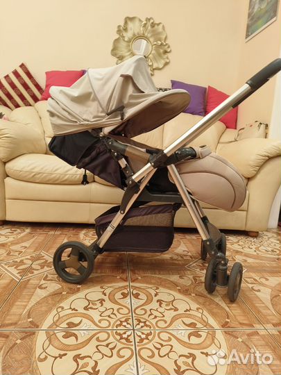 Прогулочная коляска Combi