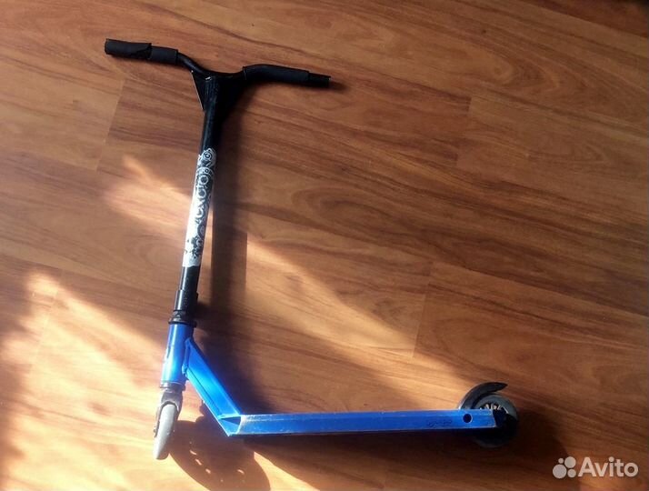 Трюковой самокат oxelo + шлем