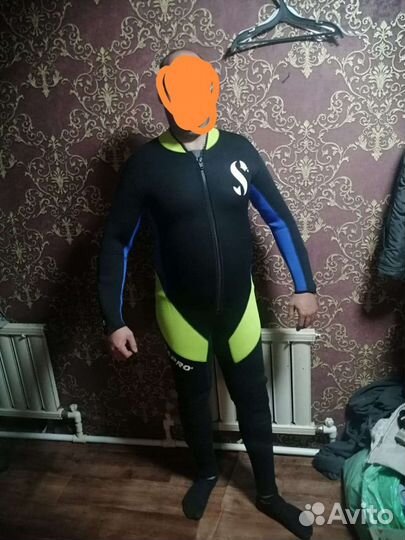 Сухой гидрокостюм
