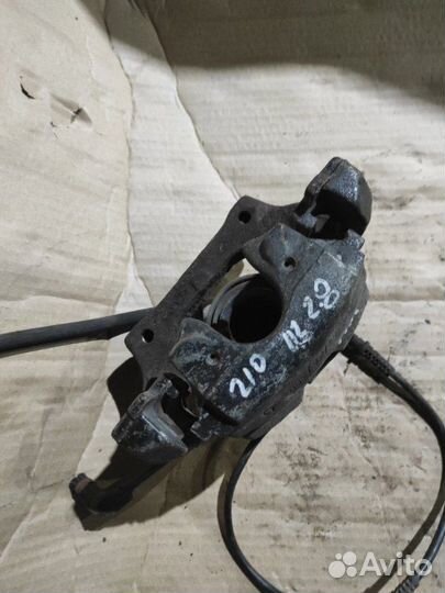 Суппорт передний левый Mercedes-Benz E Class W210