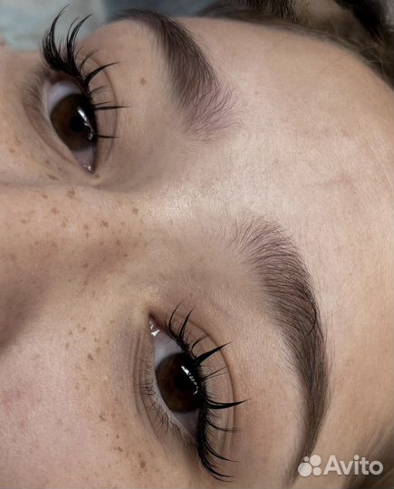 Наращивание ресниц Брови