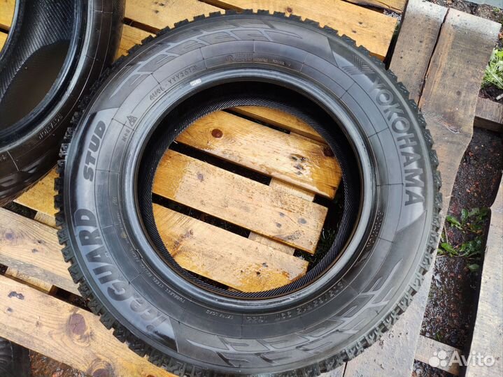 Yokohama IceGuard Stud IG65 205/65 R15