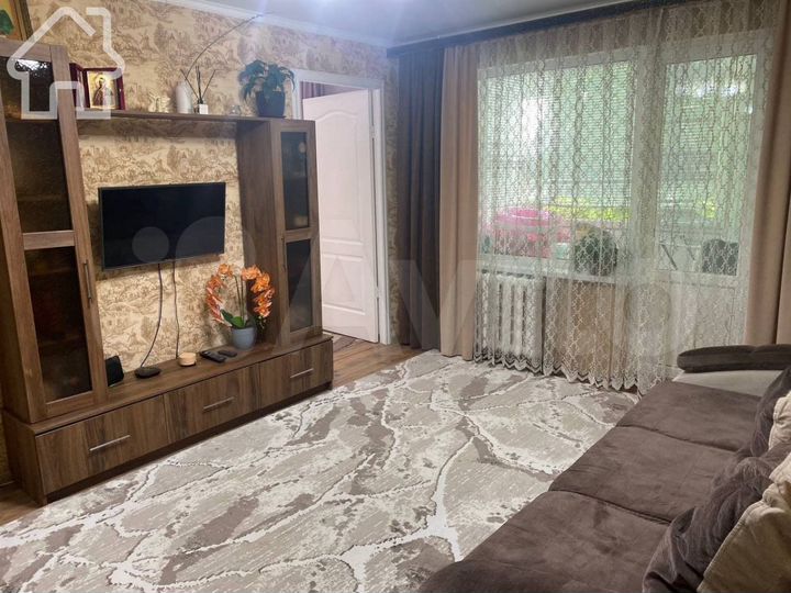 2-к. квартира, 43 м², 2/5 эт.