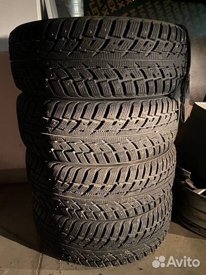 Kumho I'Zen RV Stud KC16 225/65 R17 106