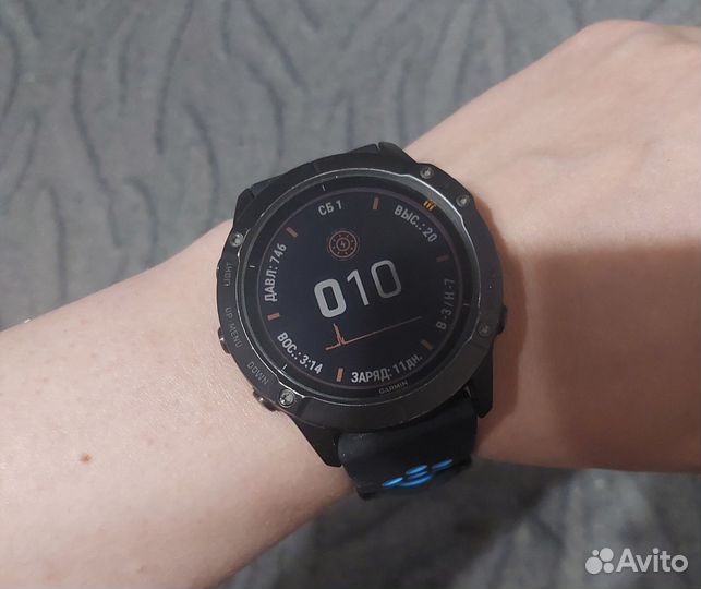 Часы Garmin Fenix 6x pro solar titanium