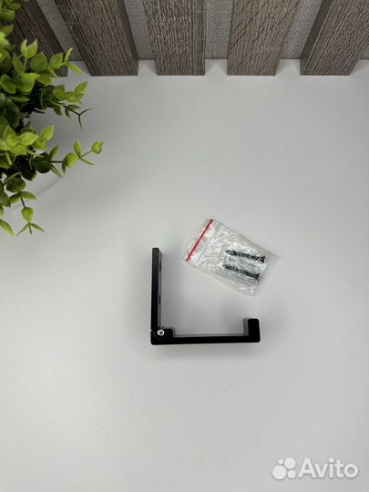 Крючок настенный откидной/раскладной