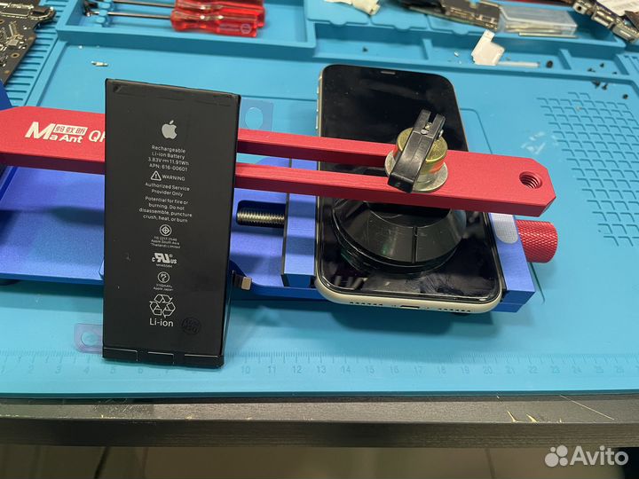 iPhone аккумляторы с установкой