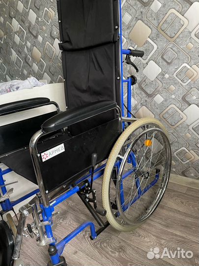 Кресло коляска для инвалидов