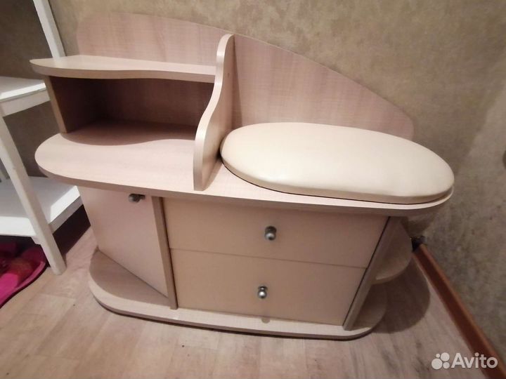 Тумба в прихожую