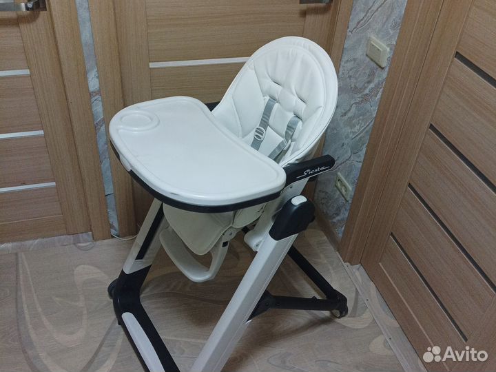 Стульчик, шезлонг для кормления peg perego siesta