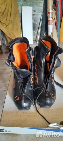 Лыжероллеры,ботинки,шлем,чехол