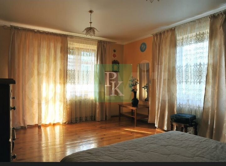 Дом 237,6 м² на участке 10 сот.