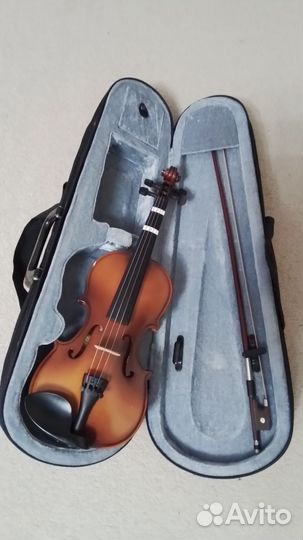 Скрипка 1/8 Cremona