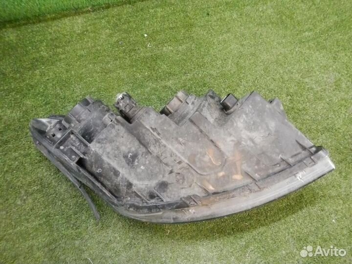 Фара левая Hyundai i30