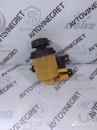 Бачок гур гидроусилителя руля Hyundai Solaris 1