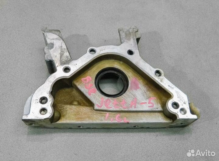 Крышка двигателя передняя VW Jetta 5 1.6 BSE