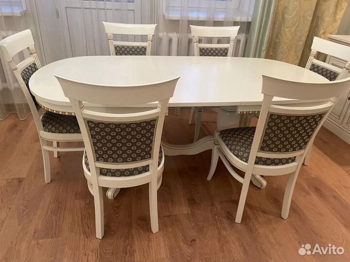 Комплект мебели для кухни или гостиной