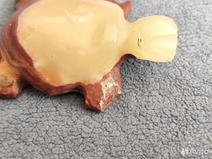 Фигурка черепаха из оникса