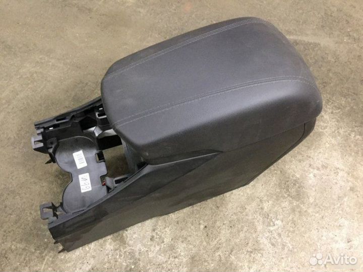 Подлокотник Hyundai Santa Fe DM 2012-2017