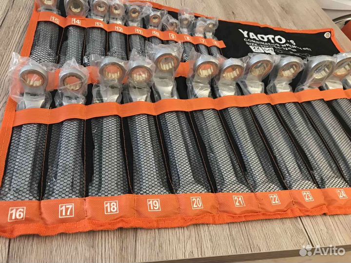 Набор шарнирных ключей с храповым механизмом