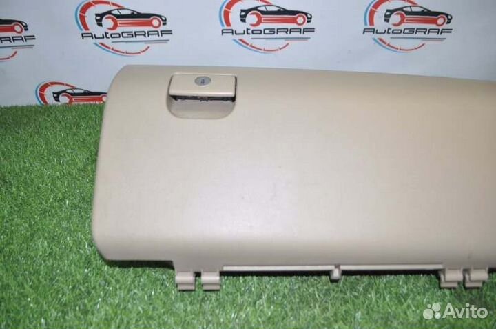 Бардачок Toyota Tundra 3UR-FBE 2009