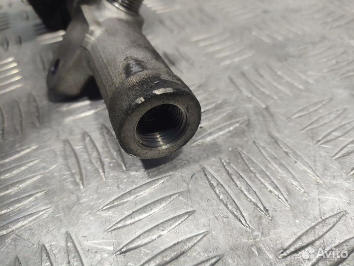 Б/У Рейка топливная (рампа) Mercedes W166 X#002