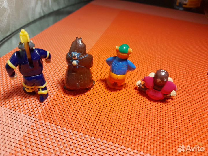 Игрушки из киндера