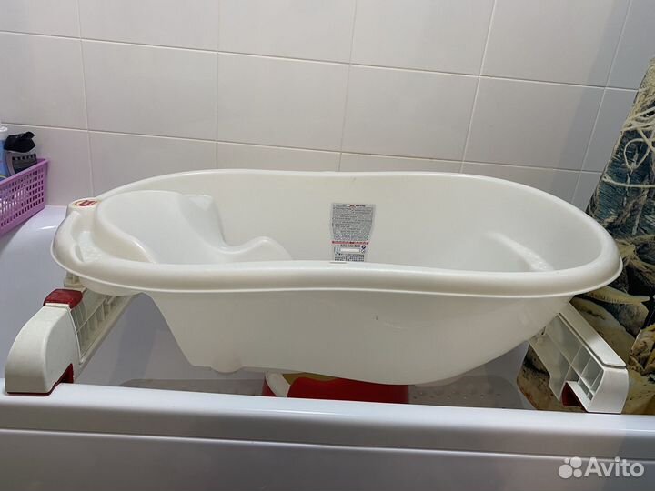 Ванночка для купания с подставкой