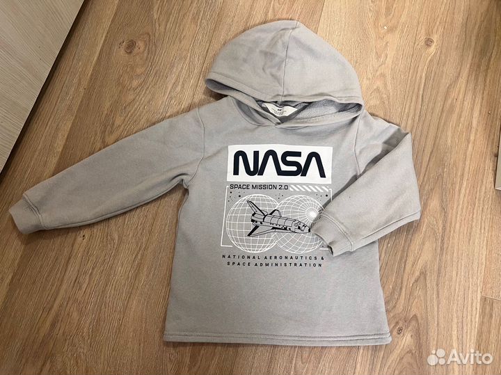 Толстовка h&m nasa 110/116