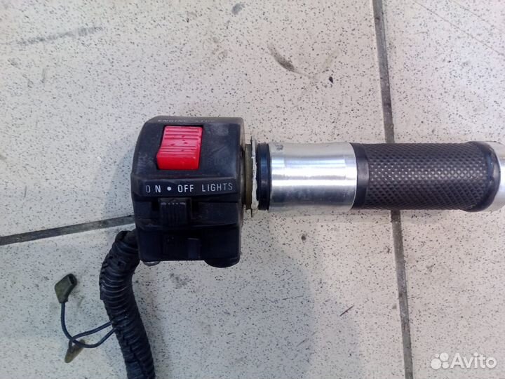 Пульт руля правый Suzuki GSX-R 1100P 1992